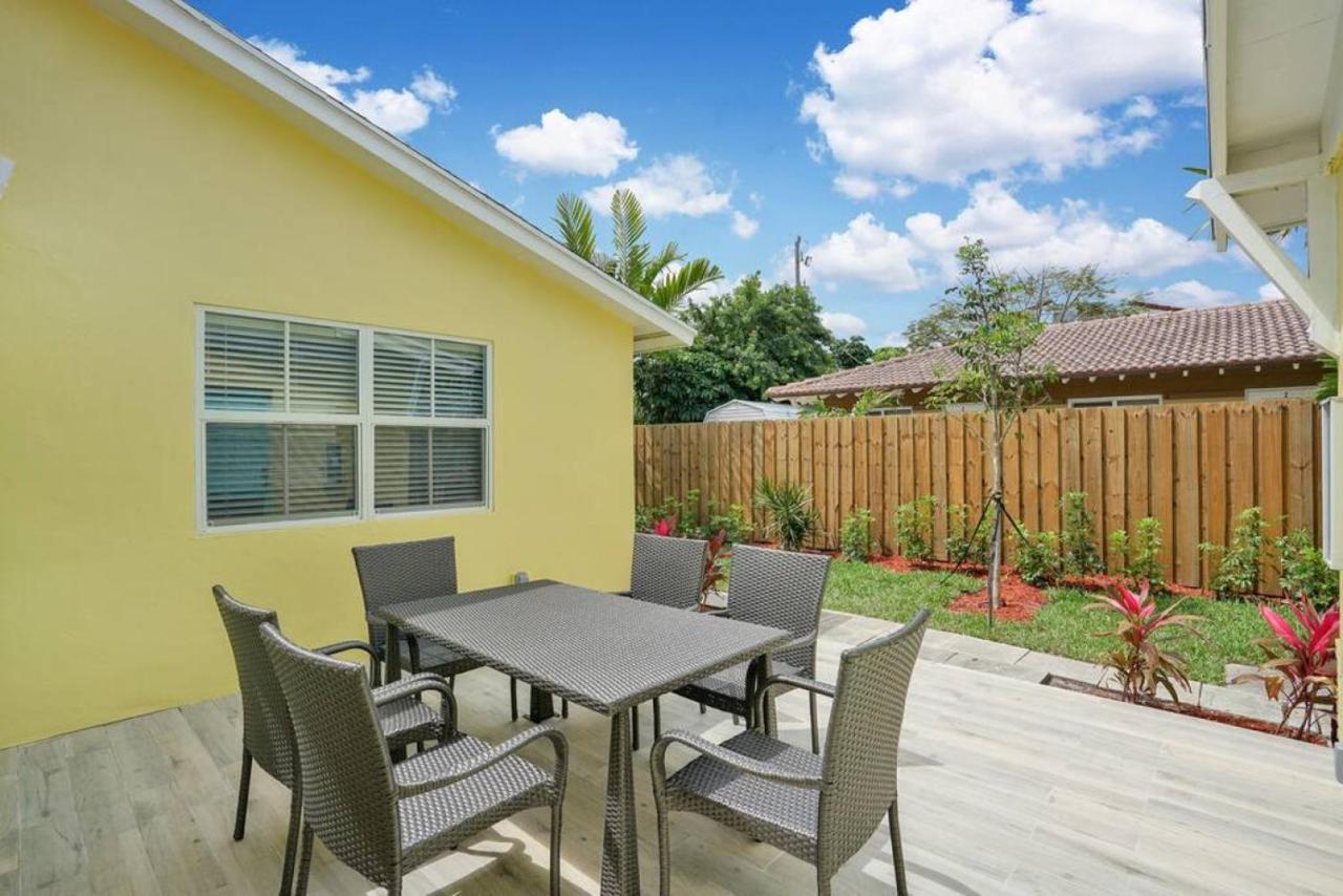 Apartment Getaway One Block From The